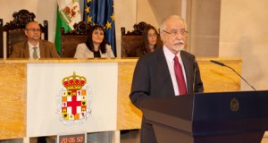 José María Merino: «Quien tiene el hábito de leer posee dos vidas»