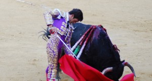 Torres Jerez, protagonista en la tertulia taurina de Roquetas