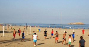 La escuela de verano de fúbol playa deja un buen recuerdo en Carboneras