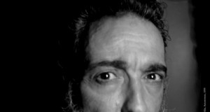 García Alix pone palabras a sus fotografías en el Museo de Almería