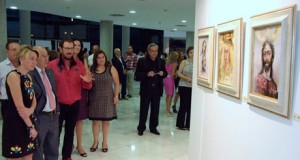Garren reúne en Roquetas toda una vida dedicada a la pintura
