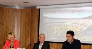 Manuel Caballero toma las riendas de la plaza de toros de Roquetas