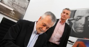 Griñán ensalza el papel del CAF en la fotografía andaluza