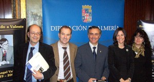 Almería recuerda a Valente con lecturas de su obra poética a cargo de importantes autores