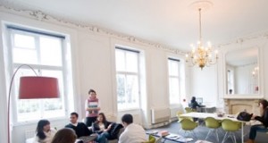 El prestigio que da una de las mejores escuelas de negocios del mundo