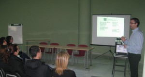 El CADE enseña sus servicios a futuros emprendedores turísticos