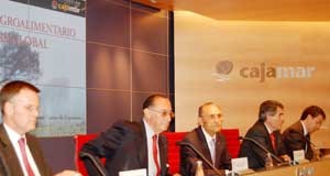Las cooperativas son una fórmula eficaz de luchar en el mercado agroalimentario global