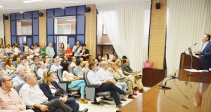 Javier de las Nieves presentará su candidatura a rector de la UAL
