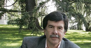 Javier Urra visita Almería para explicar las vías de escape de la mente