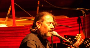 Jolis hacer un recorrido por la música argentina, francesa e italiana en el Apolo