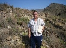 «El papel del médico en la sociedad actual ha decaído enormemente»