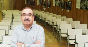 Juan Ibáñez presenta una retrospectiva de su obra en Roquetas