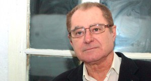 Juan Carrillo retrata la vida de los pescadores de Carboneras en una novela