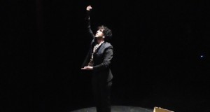 La fuerza flamenca de Julio Ruiz pone en pie al Maestro Padilla