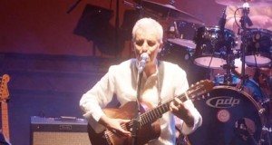 Kiko Veneno, incombustible en la presentación de ‘Dice la gente’