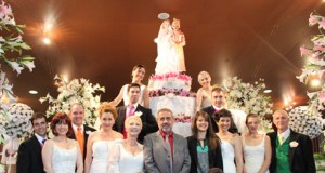 El Ejido abre el Festival de Teatro con una invitación de boda