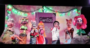 Teatro de títeres en la segunda jornada de A Pie de Calle de Roquetas de Mar