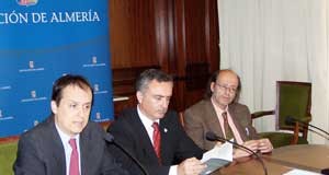 Diputación celebra el 30 aniversario de la democracia municipal con la edición de un libro