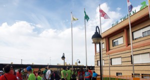 Unas 300 personas participan en la carrera Love my salad