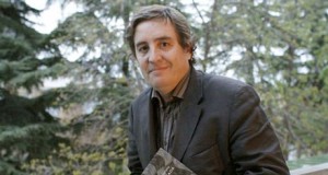 De amigo a amigo, García Montero homenagea a Ángel González en la UAL