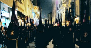 El tirón de la Semana Santa le da un respiro al sector turístico almeriense