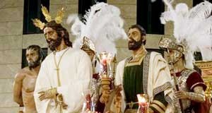 Gran Poder, Pasión y Macarena llenan de fervor el Lunes Santo de Almería