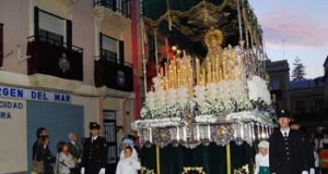Los almerienses viven con fervor el Lunes Santo