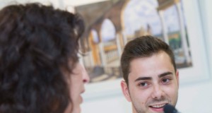 El ambiente juvenil de ‘Madrugada’ impregna la Sala Alfareros