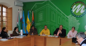 El Bajo Andarax bonifica el recibo de agua de familias con pocos recursos