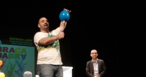 La magia y el humor de Gran Manley y Sir Pichón llenarán la Escuela de Música de Roquetas