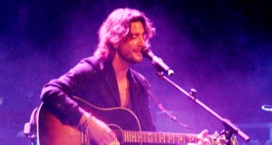 Unas mil personas disfrutaron con la música de Manuel Carrasco