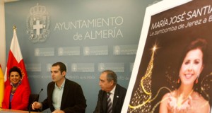 María José Santiago, maestra de ceremonias de una gala navideña solidaria
