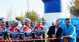 Alrededor de 400 ciclistas recuerdan a Tondo en la Marcha Martínez Oliver