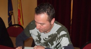 Carlos Marzal presenta su última novela en el ciclo Letras Capitales