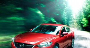 Mazda presenta el Almería la nueva serie 6