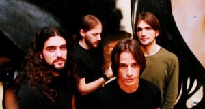 Mystic Frecuency Worm y los almerienses Storm of Torment, un derroche de stone rock en la sala Malevaje