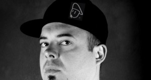 Niko Rodríguez firma el cartel del Hip Hop Street de Vícar