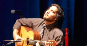 Niño Josele enamora con su toque