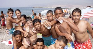 Las escuelas de verano le echan una mano a los pequeños de barrios conflictivos