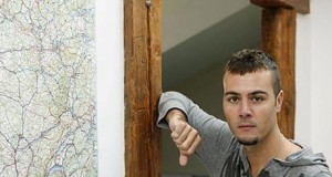 Paco Becerra: «Un profesor debe ser un actor»