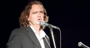 Paco Damas llega hoy a Almería con dos conciertos contra la violencia de género