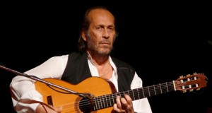 El Ejido celebra el Día Internacional del Flamenco con un homenaje a Paco de Lucía