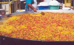 La paella vicareña del Día de Andalucía será solidaria y a favor de Juanma