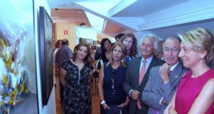 Palomo Linares muestra su última producción pictórica en Roquetas