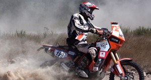 Macael se prepara esta noche para recibir a su piloto del DAKAR