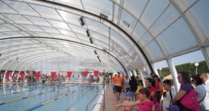Los cursos de tecnificación, principal atractivo de la piscina cubierta de Vícar