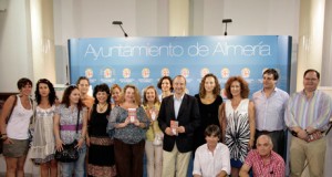 ‘Shopping’ y lugares turísticos en una nueva guía municipal