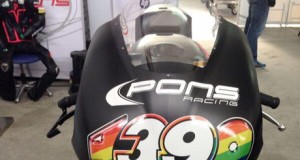 Varias escuderías del mundial de motos ajustan sus monturas en Almería