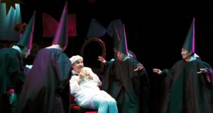 La Troupe del Desierto eleva el nivel de teatro aficionado