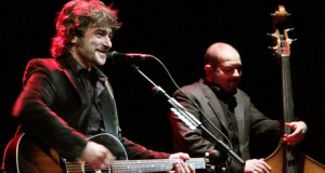 Quique González mostró sus canciones menos conocidas